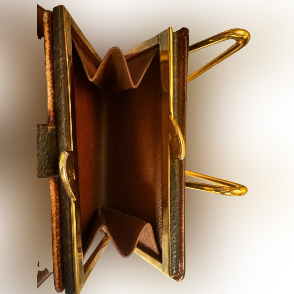 Authentic LV Half Wallet - Picture 5 of 6